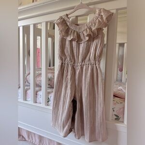 METALLIC ROSE GOLD PLISSE RUFFLE JUMPSUIT (12/18 month)